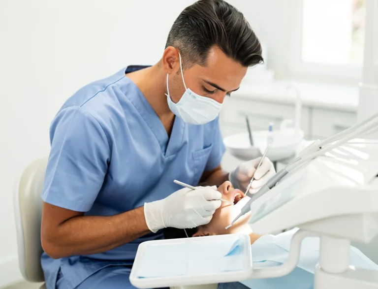 Dentista servizio a Cantu